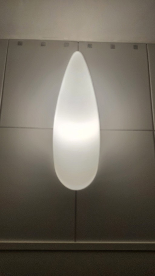 Lampada da parete Flos Lucie Fair di Philippe Starck