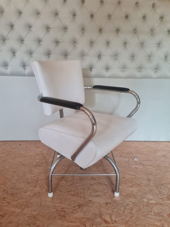 Image 1 of Witte Vinyl Salonstoel 1960's, VS