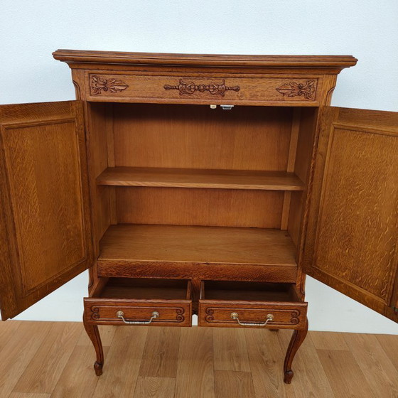 Image 1 of Buffet, commode, meuble bar et meuble hi-fi de style Queen Anne vintage