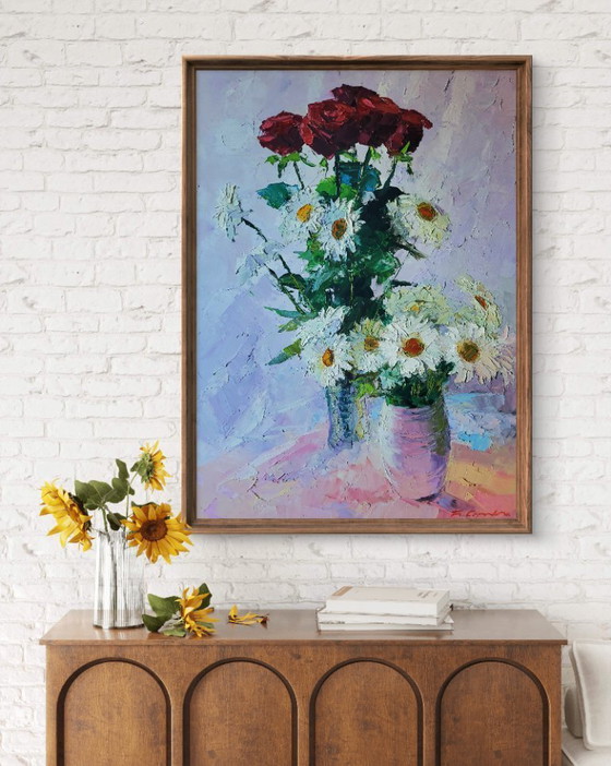 Image 1 of Pintura al óleo original: Bodegón de flores, ramo de margaritas y rosas.
