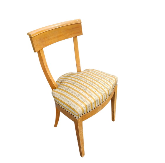 Sedie Biedermeier in Legno di Ciliegio Abbinate, Set Tavolino, Consolle a Treppiede – Set da pranzo (photo 17 of 24)