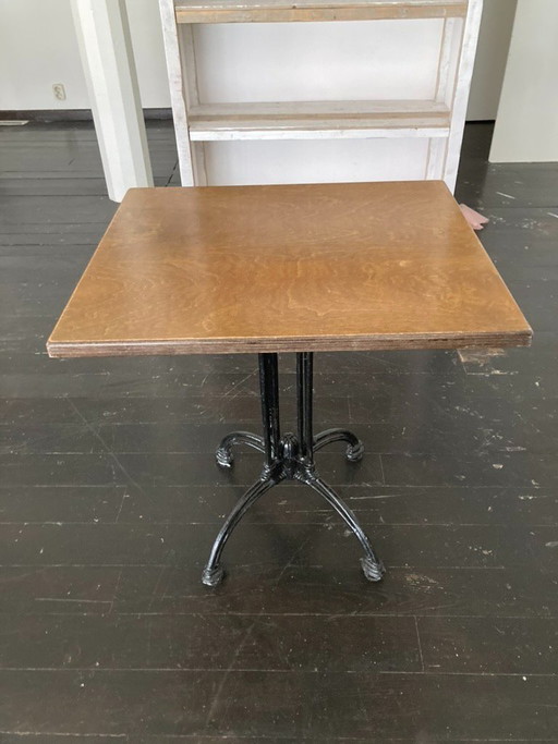 Hermosas mesas de bistró francés