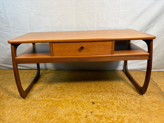 Vintage Parker Knoll Burlington Coffee Table | 1970s | Mid-Century Teak | Scandinavian Danish Style A – Wood (photo 3 of 8)