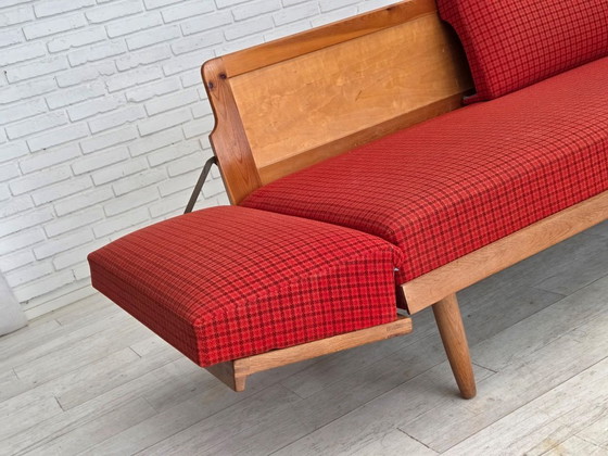 Image 1 of Sofá-cama con brazos abatibles danés, década de 1970, de Illum Wikkelsø, lana para muebles.