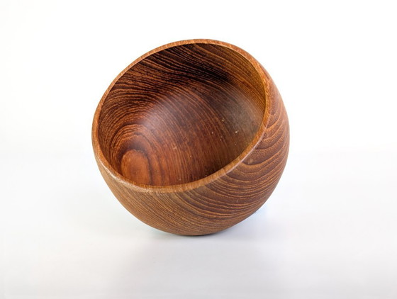 Image 1 of Set of 2 vintage wooden bowls, teak bowls, Danish design, tapas