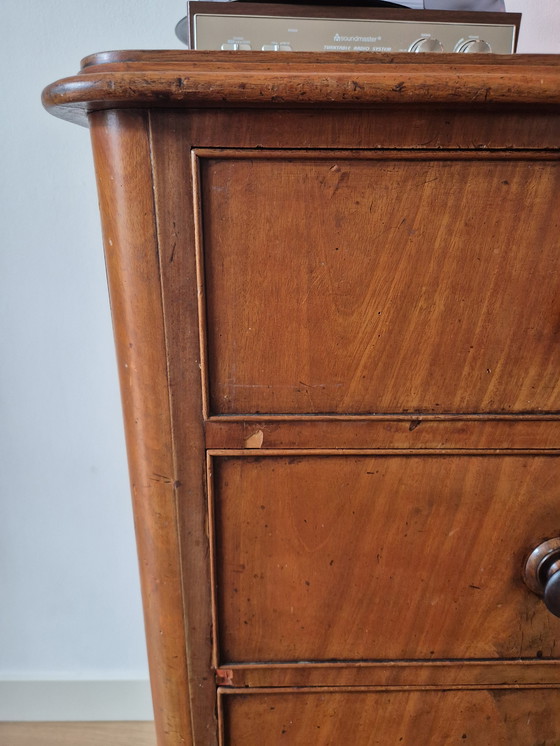 Image 1 of Mahonie ladekast uit Engeland,19de eeuw (vintage/antiek)