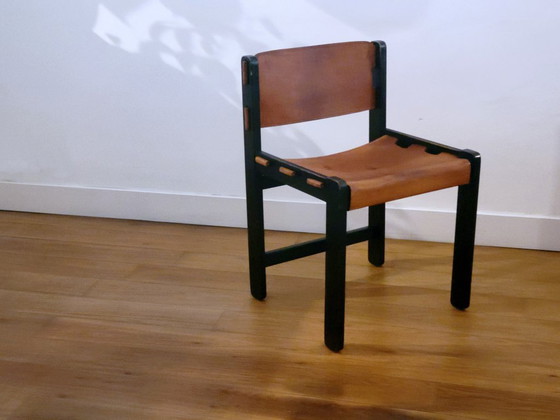 Set of four Brutalist chairs in black beech wood and saddle leather, Netherlands 1970 – Dining chairs (photo 8 of 12)