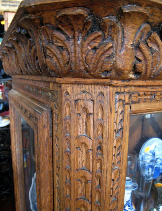 Carved wood Display cabinet with glass doors, Brown, Classicisme (photo 2 of 11)