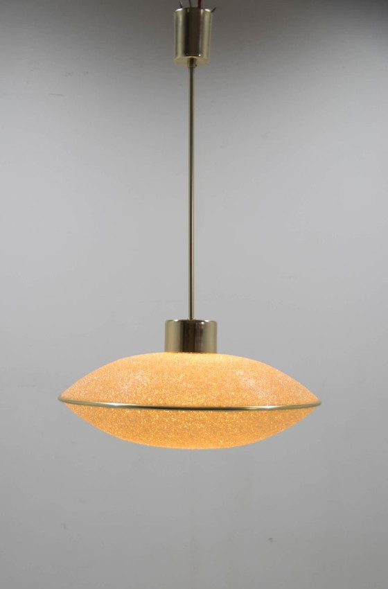 Image 1 of Suspension OVNI de style allemand des années 1970 en résine texturée