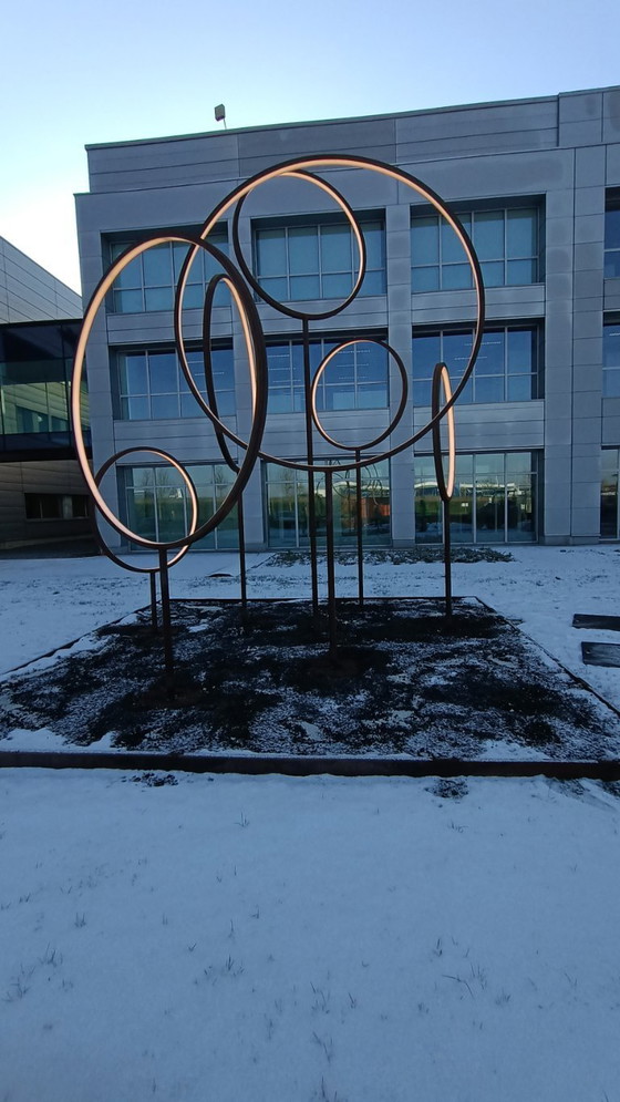 Image 1 of Escultura de luz - 3,20 m de altura