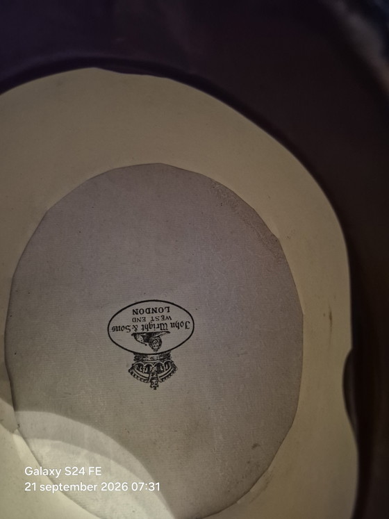 Velvet Antique Hat – John Wright & Sons, Decorative Objects, Silk (photo 5 of 15)