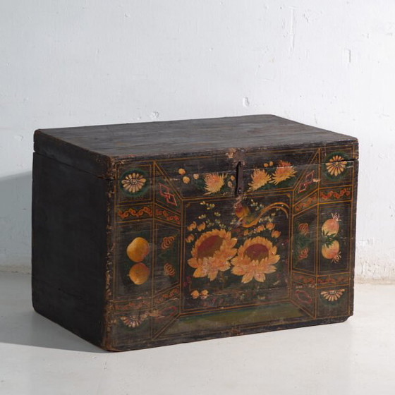 Baule antico dipinto in legno di pino – Cina, circa 1900 – Armadi contenitori, Iron (photo 5 of 40)