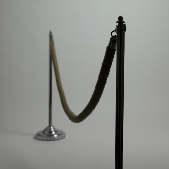 Coppia di Barriere a Corda Cromate Vintage con Cordone in Fibra Naturale Intrecciata, Europa, Anni '50-'60 (photo 8 of 20)