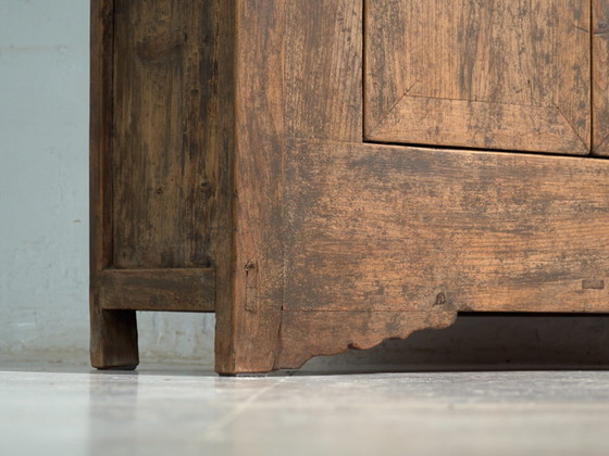 Credenza antica in abete con due cassetti e due ante – Cina, circa 1930 – Credenze con vetrina (photo 18 of 40)