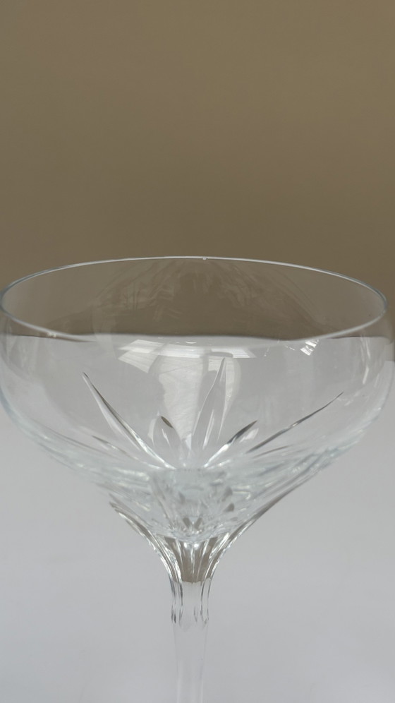 Image 1 of 4 coupes à champagne vintage / verres à cocktail en cristal à motif étoile
