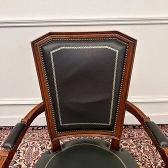 Grande chaise de bureau Chesterfield verte classique anglaise, Chaises de bureau, Cuir, Bois (photo 5 sur 8)