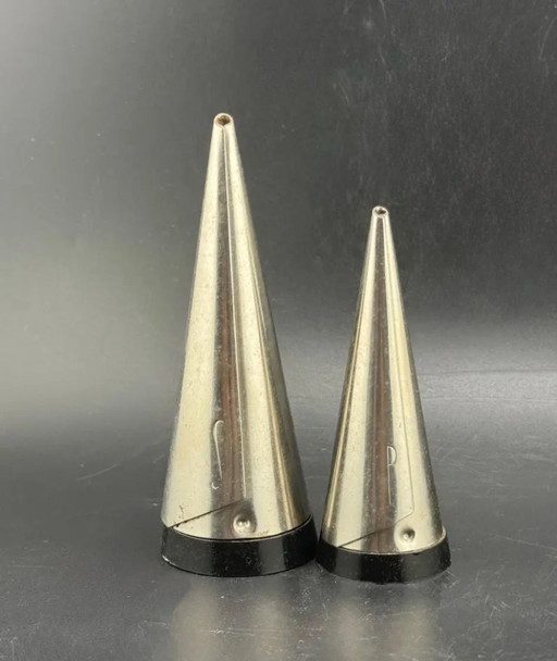 Iconic salt and pepper shaker set, Gense, Sweden, designed by Pierre Forssell
