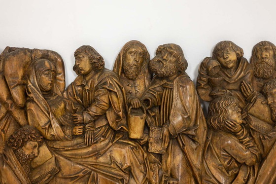 Image 1 of Retable rhénan, Dormition en bois sculpté en bas-relief, XIXe siècle