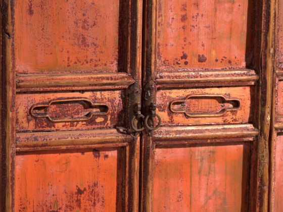 Antique lacquered cabinet in pine wood – China, circa 1930 – Storage cabinet, Iron (photo 26 of 40)
