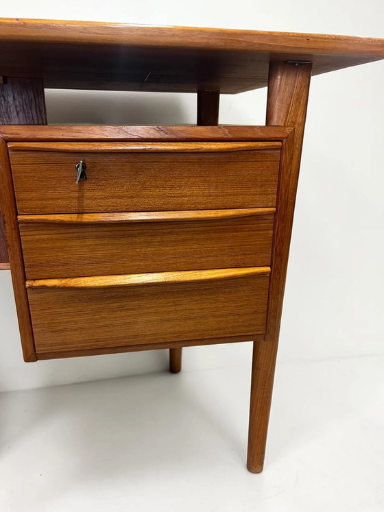 Bureau en teck Peter Løvig Nielsen, Danemark années 1960, autoportant, bureau de direction Mid Century (photo 15 of 17)
