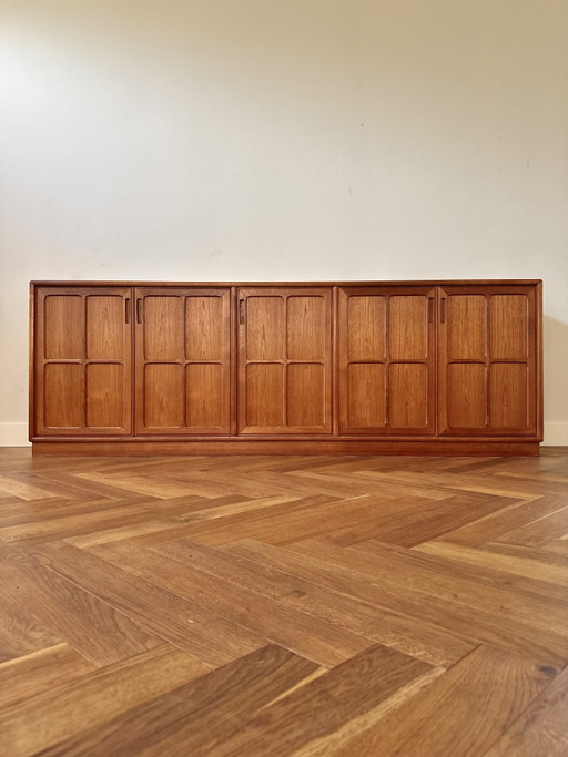 Aparador XXL de madera de teca con diseño danés vintage de los años 50/60/70.