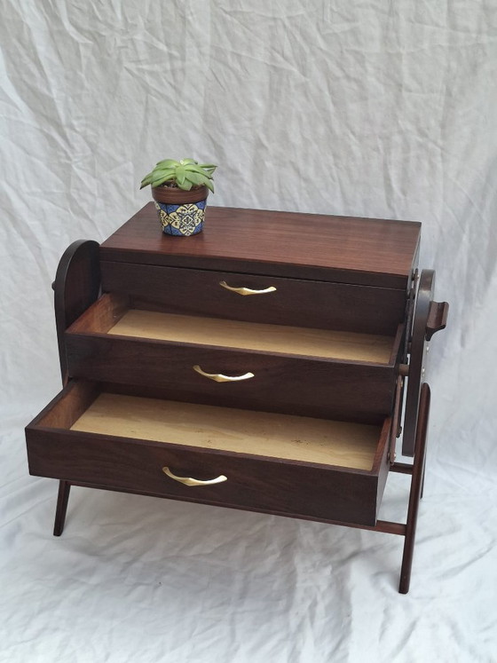 Beautiful Mid-Century Danish Design Sewing Cabinet (1950s/60s) – Storage cabinet, Wood (photo 4 of 21)