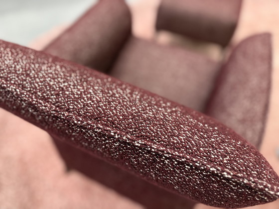 Image 1 of Leolux Mayuro Fauteuil met Poef Mondo Viola stof 