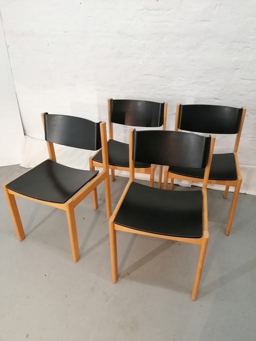 4 eetkamerstoelen uit de jaren 70