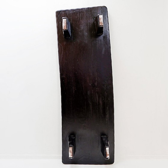 Image 1 of Großer Couchtisch aus schwarzem, gehämmertem Holz