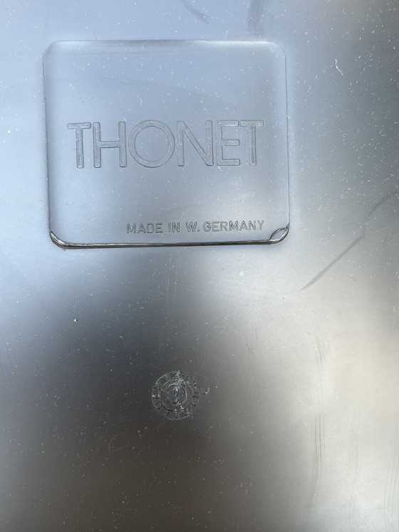 Image 1 of Poltrona moderna di THONET