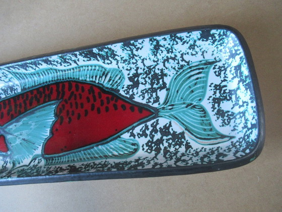 Image 1 of DOMINIQUE BAUDART DB - VALLAURIS le vieux moulin - PEZ AZUL Y ROJO Años 1960 - 55,5cm x 19cm