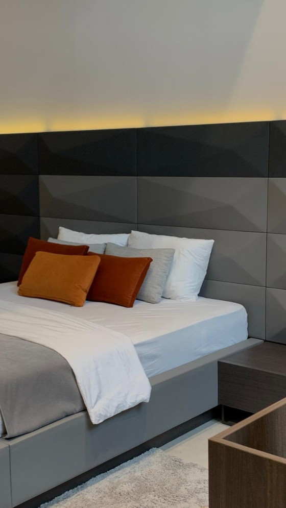 Letto Hexa con comodini – Lazzoni, Letti matrimoniali, Vetro, Tessile (photo 3 of 5)