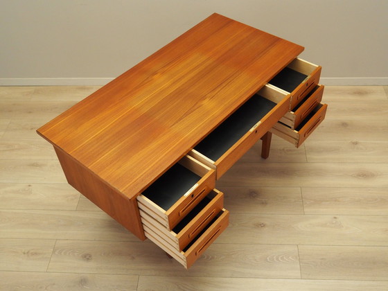 Image 1 of Bureau en teck, design danois, années 1960, Production : Danemark