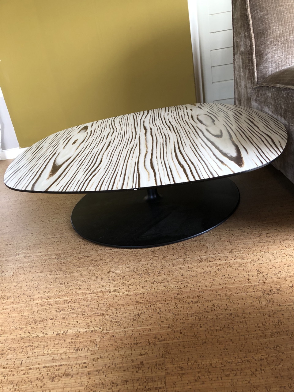 Tavolino Phoenix di Moroso €390 Whoppah