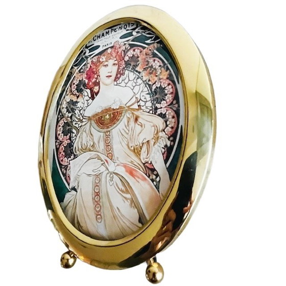 Image 1 of Dipinto vintage Art Nouveau di Alphonse Mucha Champenois Hallmark cornice ovale in ottone degli anni '60