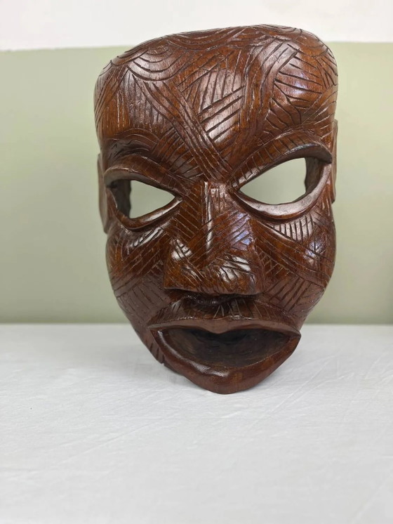 Handgefertigte afrikanische Maske – Wanddekoration, Wood (photo 2 of 14)