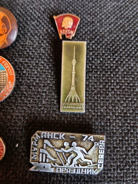 Épingles Badges Vintage URSS Années 70/80 – Objets déco, Aluminium (photo 2 of 7)