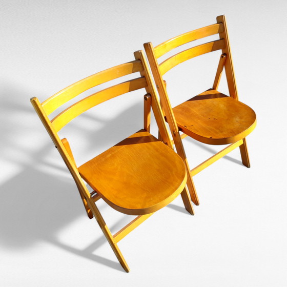 Image 1 of Coppia di sedie pieghevoli in legno di faggio di metà secolo