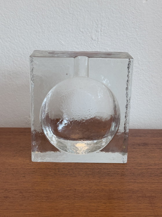 Image 1 of Vintage brutalist asbak / schaal blok glas 