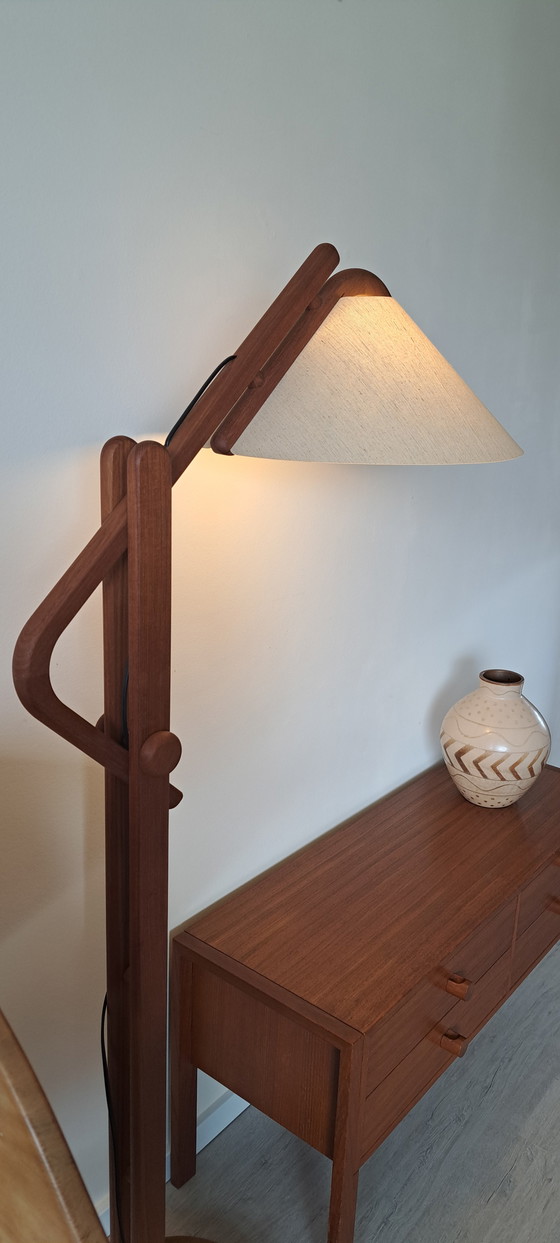 Image 1 of Lampada da terra Domus in legno – Lampada di design regolabile – Stile scandinavo di metà secolo