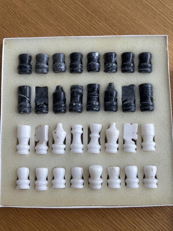 Image 1 of Vintage marmeren schaakspel schaakbord zwart wit