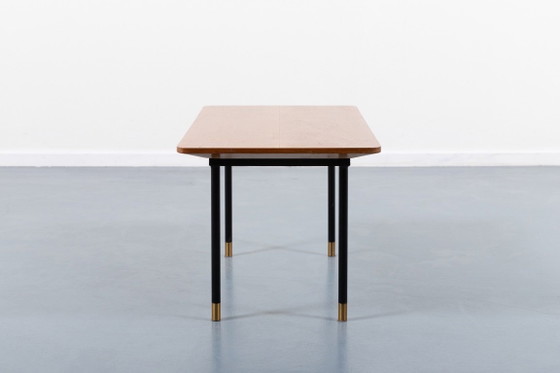 Image 1 of Italiaanse bijzettafel/salontafel uit de jaren 50 in de stijl van het mid-century modern.