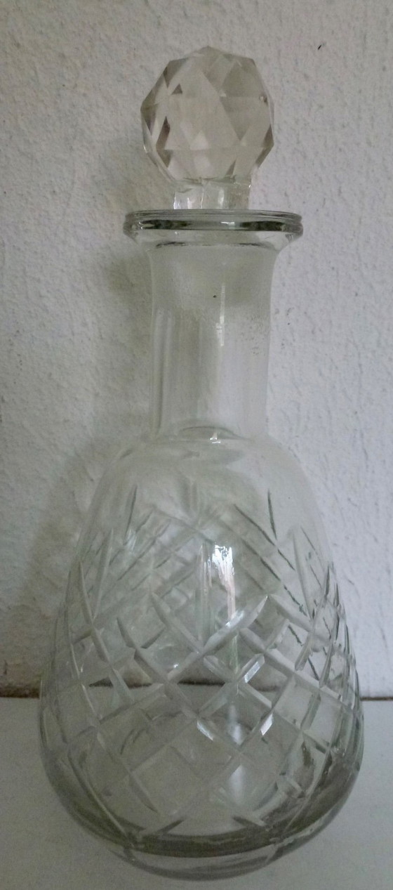 Image 1 of 3 caraffe antiche e 2 bicchieri, splendidamente incisi.