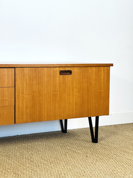 Image 1 of Scandinavisch dressoir van teakhout, 1960