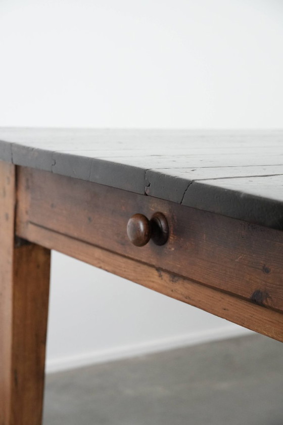 Image 1 of Grande tavolo da pranzo antico francese XXL in stile fattoria con due cassetti