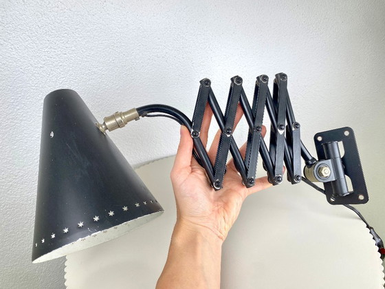 Image 1 of Vintage Hala Zeist Schaarlamp - Zwart Industriële Schaar Wandlamp met Uitschuifbare Arm / Bauhaus Schaar Wandlamp In Zwart