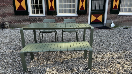 Zuiver Vondel tuinset groen | aluminium designset | tafel, bank en 2 stoelen