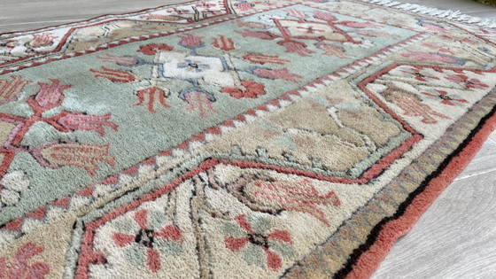 Image 1 of Tapis vintage inspiration Art déco