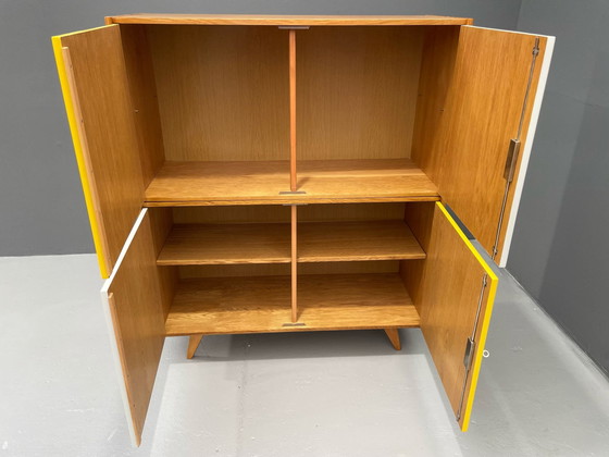 Image 1 of Armoire U-450 en placage de chêne, variante jaune et blanche, Jiří Jiroutek pour Interiér Praha, années 1960