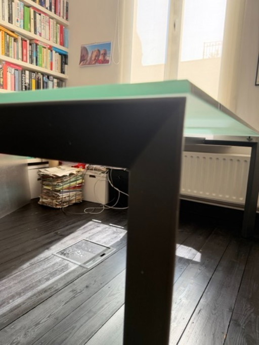 Kristalia Nori table with glass top